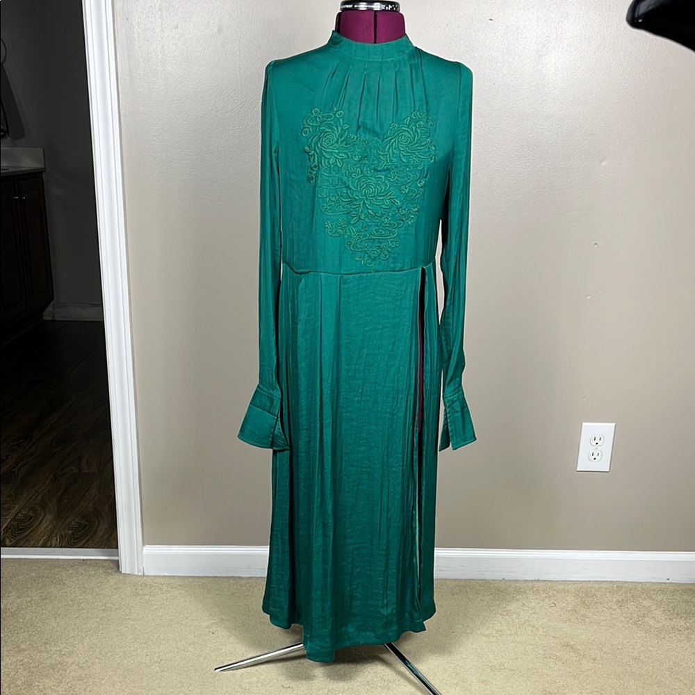 NWOT Free People Silk Embroidered Slit Dress/Shirt Size Small Retail $168